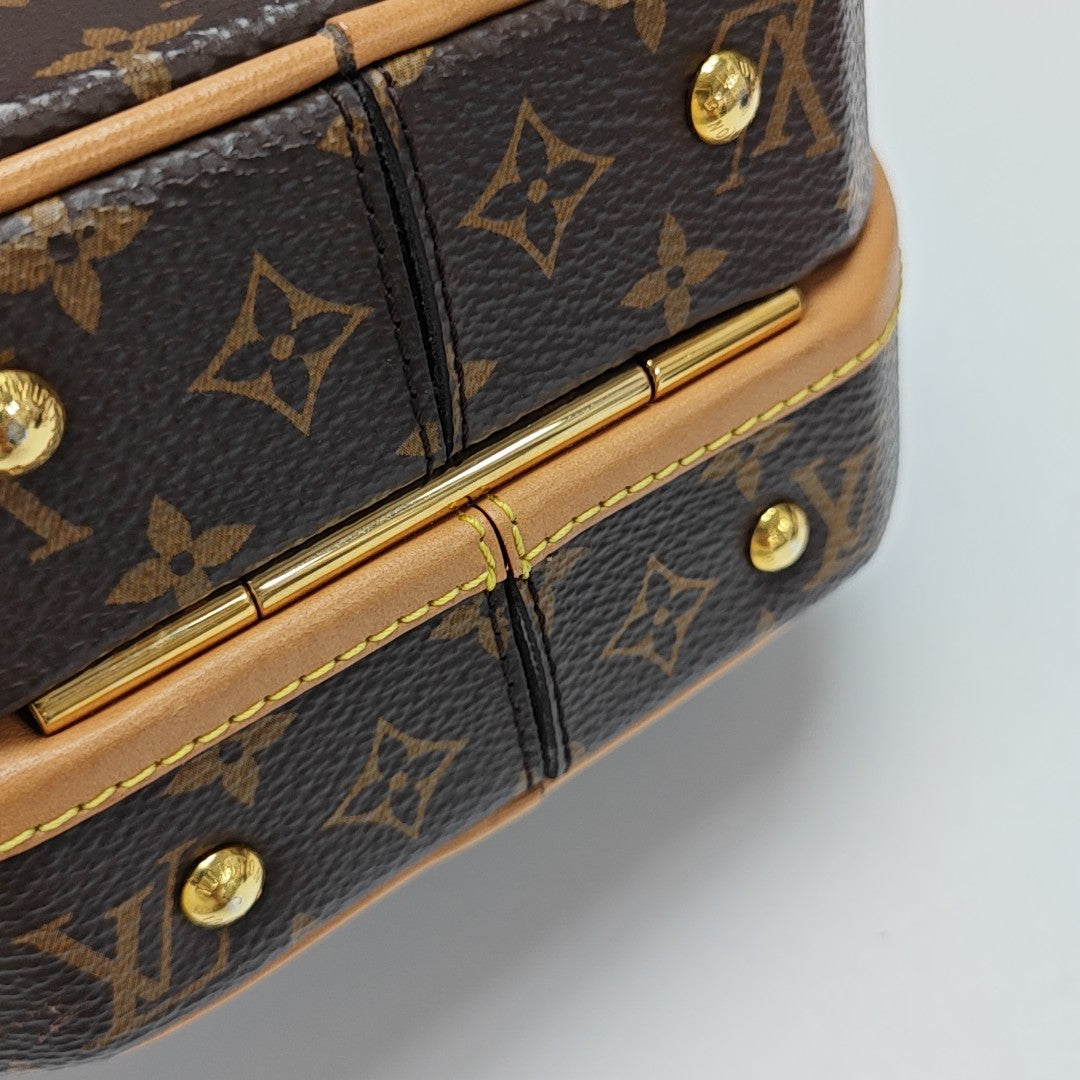 BOITE CHAPEAU PM Monogram Coated Canvas Brown