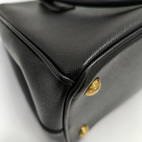 Galleria Large Saffiano Calfskin Black