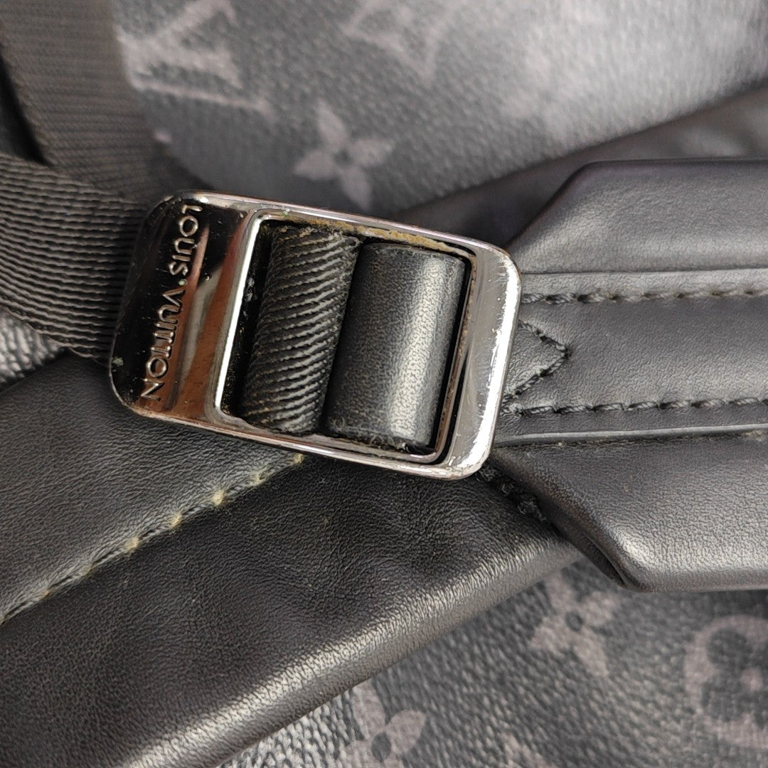 DISCOVERY Monogram Coated Canvas Gray