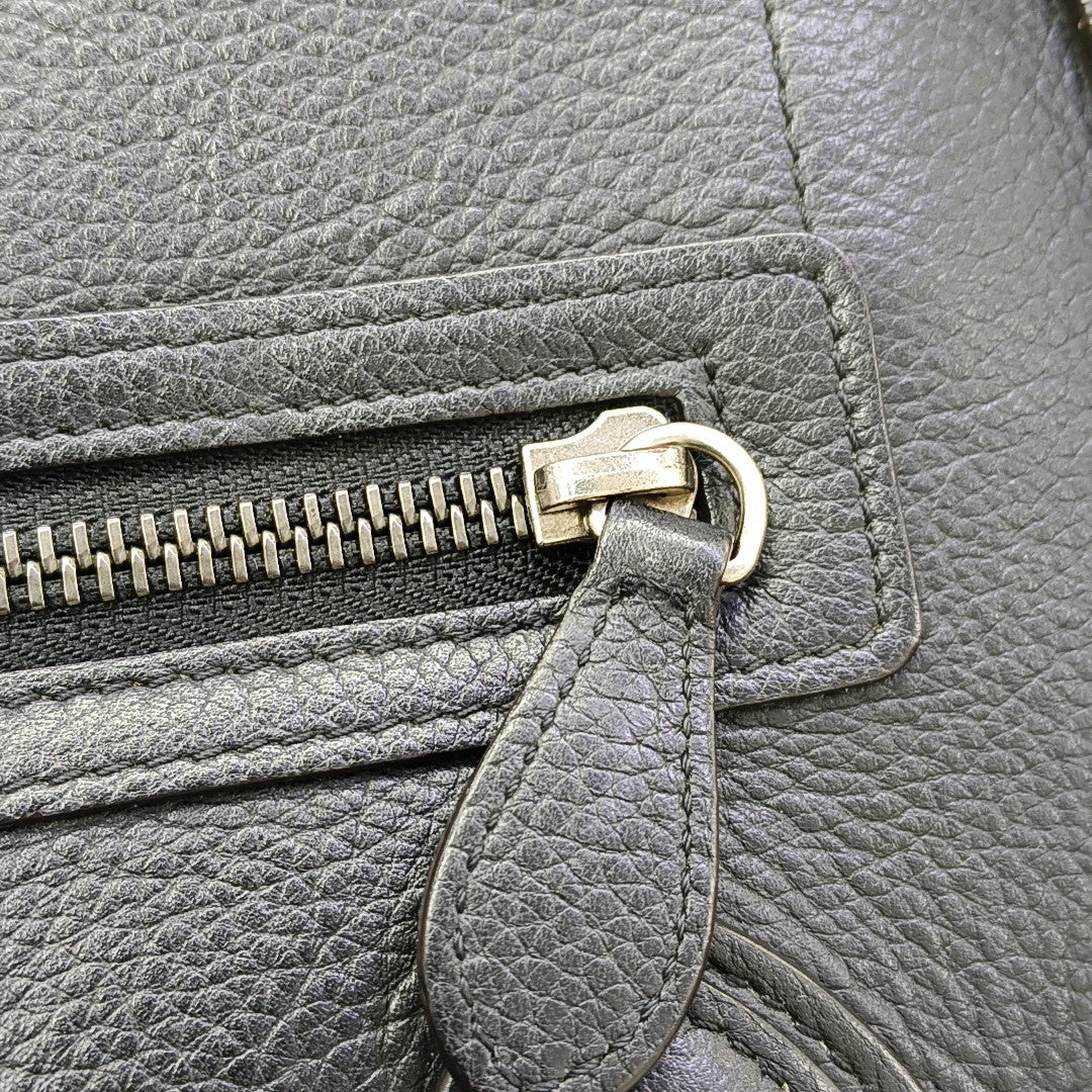 LUGGAGE Calfskin Black
