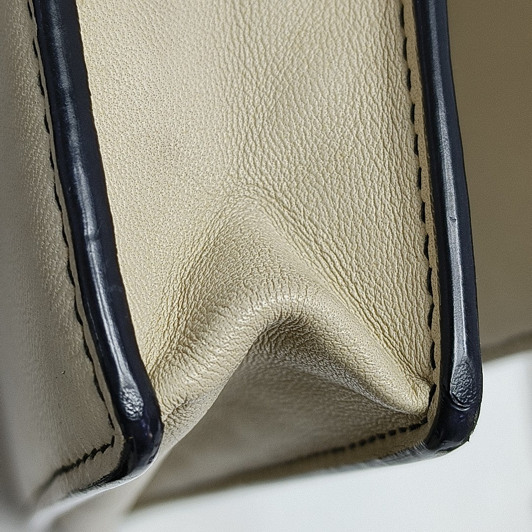Lambskin White