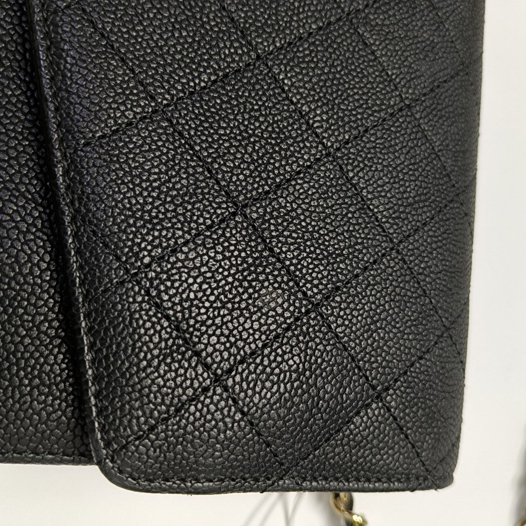 THREAD AROUND Quilted Grained Calfskin Black