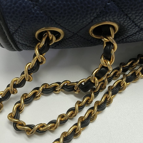 FILIGREE Medium Quilted Grained Calfskin Blue