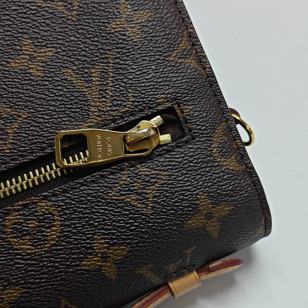 MÉTIS MM Monogram Coated Canvas Brown