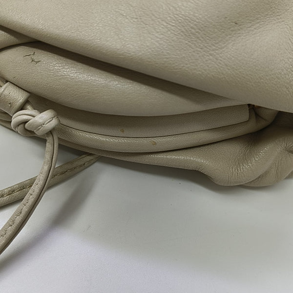 The Pouch Mini Calfskin Beige