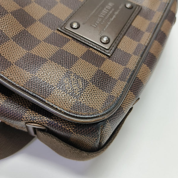 BROOKLYN PM Damier Ebene Coated Canvas Brown
