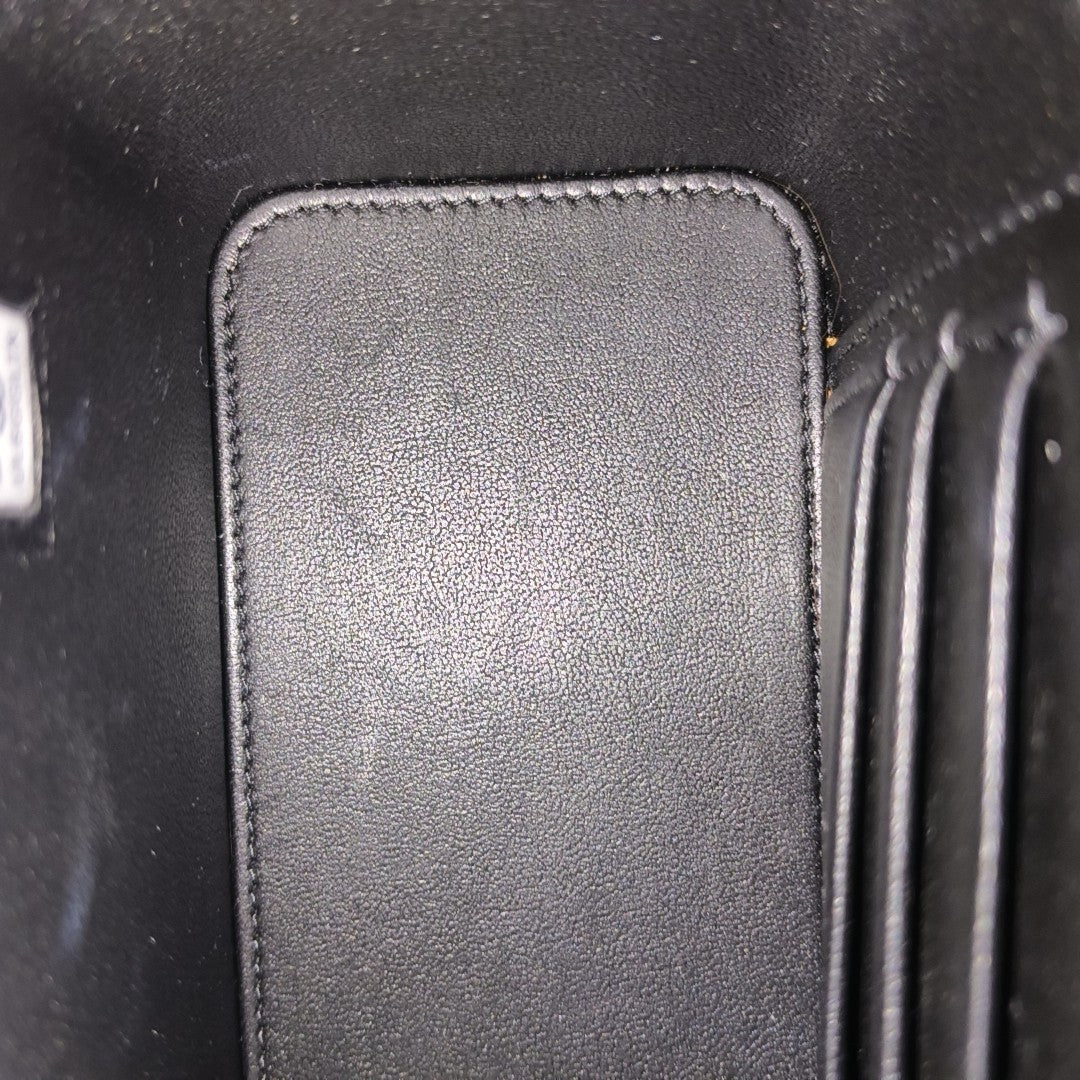VANITY CASE Small Quilted Calfskin Black