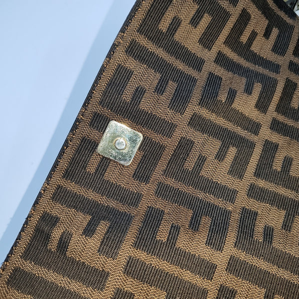 Canvas Brown