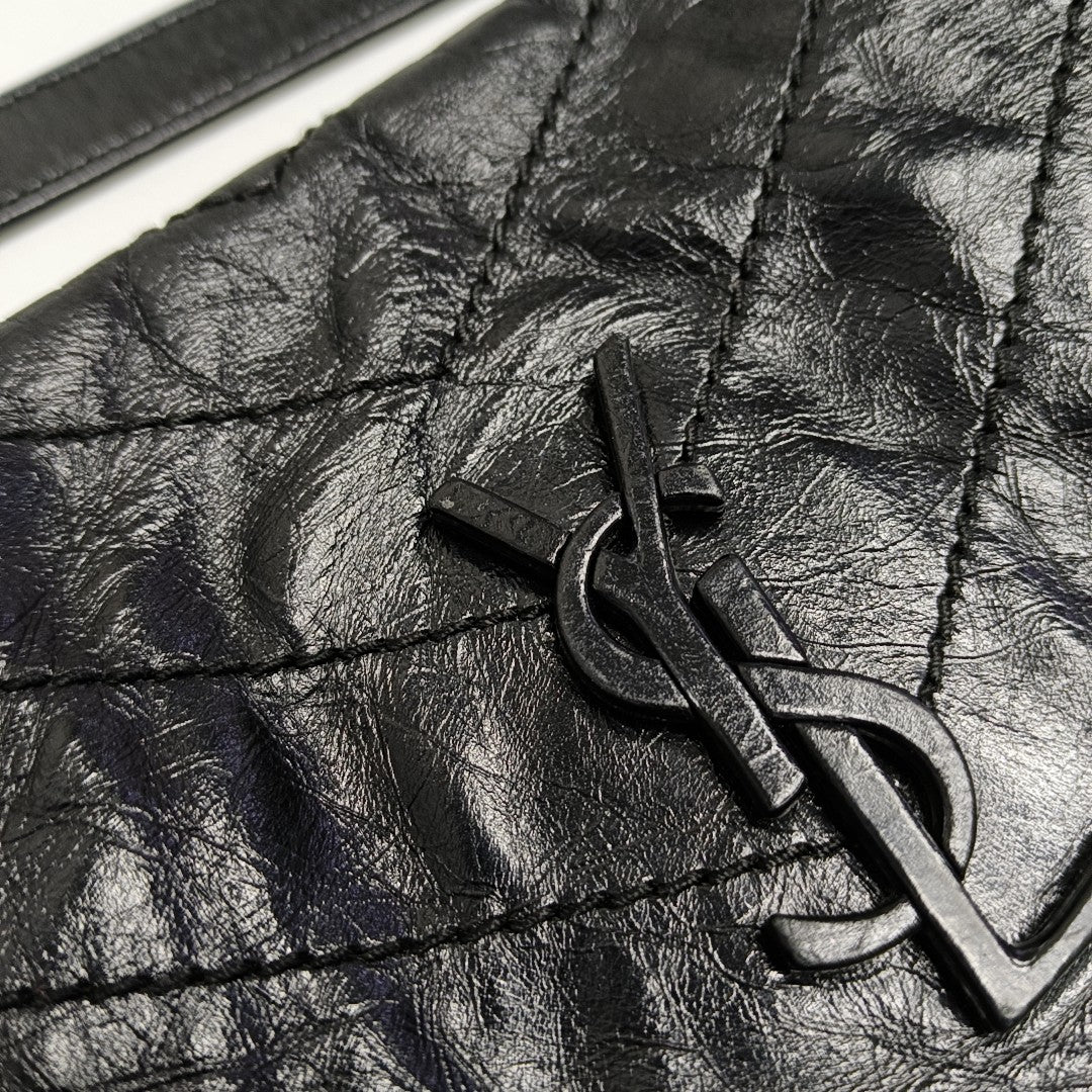 NIKI Small Chevron Calfskin Black