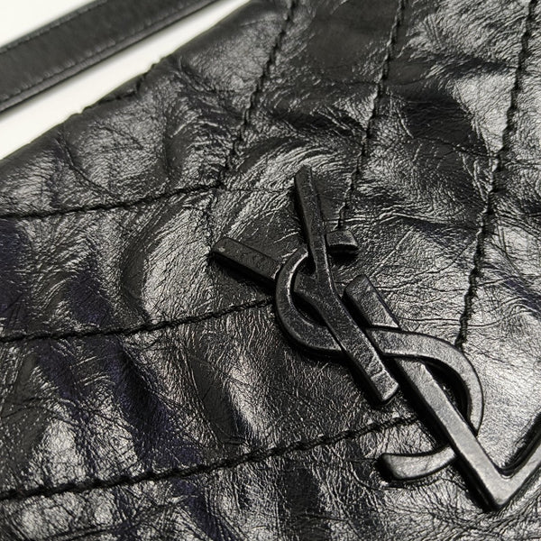 NIKI Small Chevron Calfskin Black