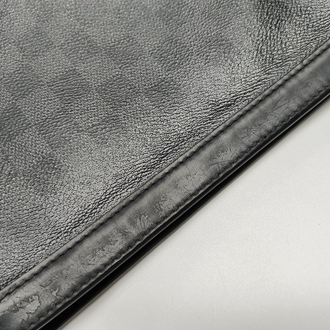 Pochette Voyag MM Damier Graphite Coated Canvas Gray