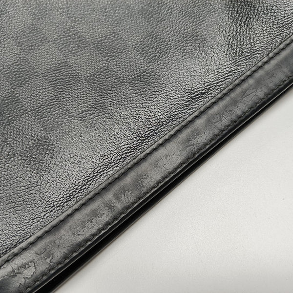Pochette Voyag MM Damier Graphite Coated Canvas Gray