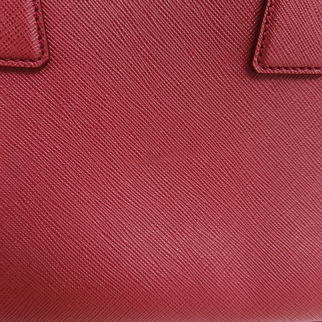 Promenade Small Saffiano Calfskin Red