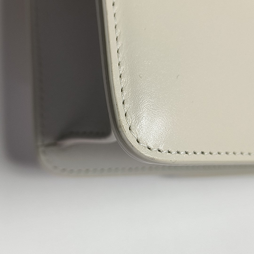 30 Montaigne Calfskin White