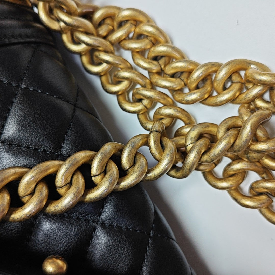 BOY CHANEL Medium Quilted Calfskin Black