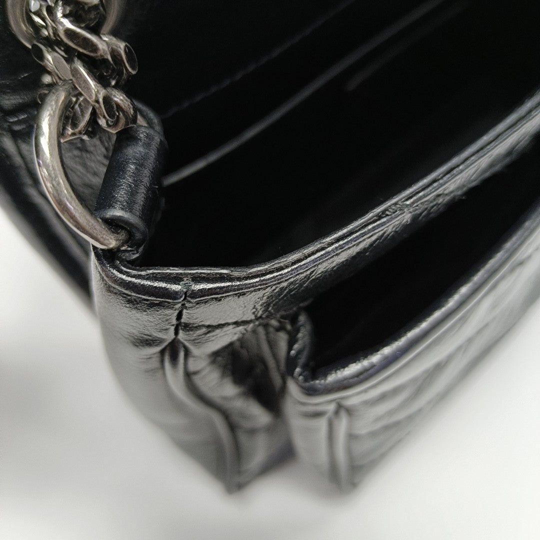 NIKI Small Chevron Calfskin Black