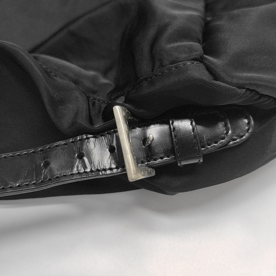 Vela Small Nylon Black