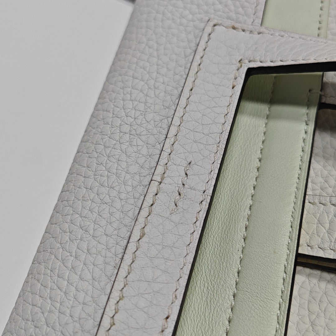 Halzan 25 Clemence White