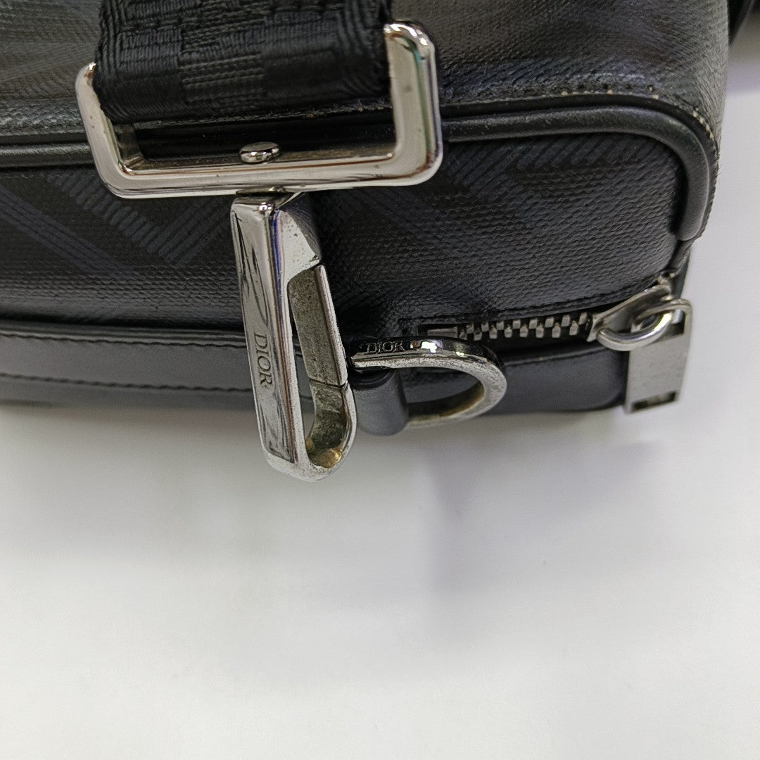 Lingot Oblique Coated Canvas Black
