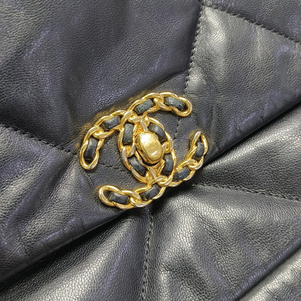 CHANEL 19 Small Quilted Lambskin Black