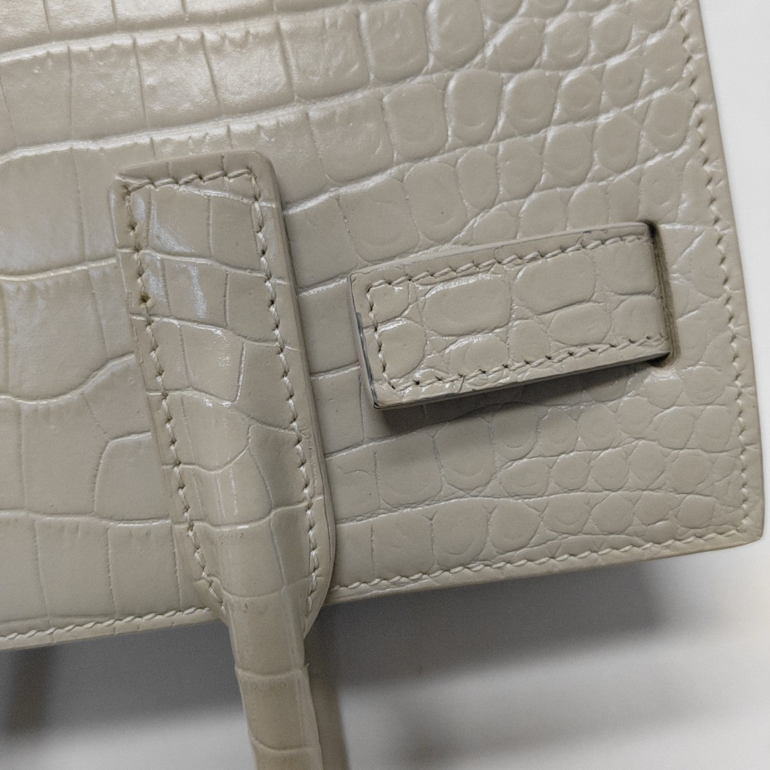SAC DE JOUR Nano Calfskin White