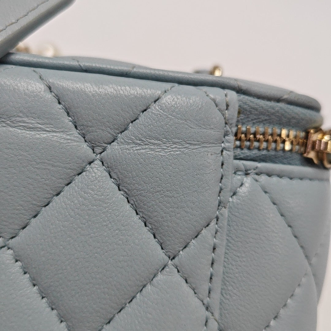 VANITY CASE Small Quilted Lambskin Blue