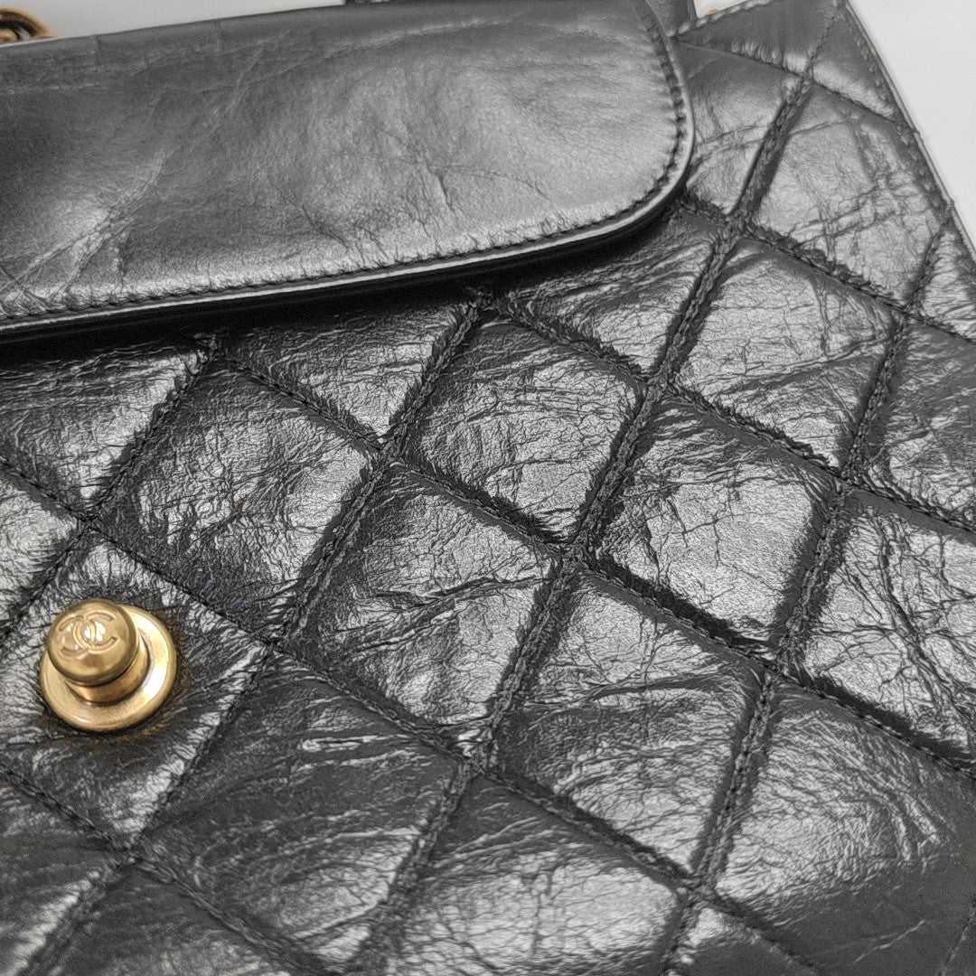 PREFECT EDGE Quilted Calfskin Black