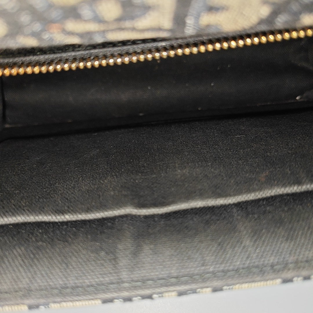 30 Montaigne Oblique Canvas Blue