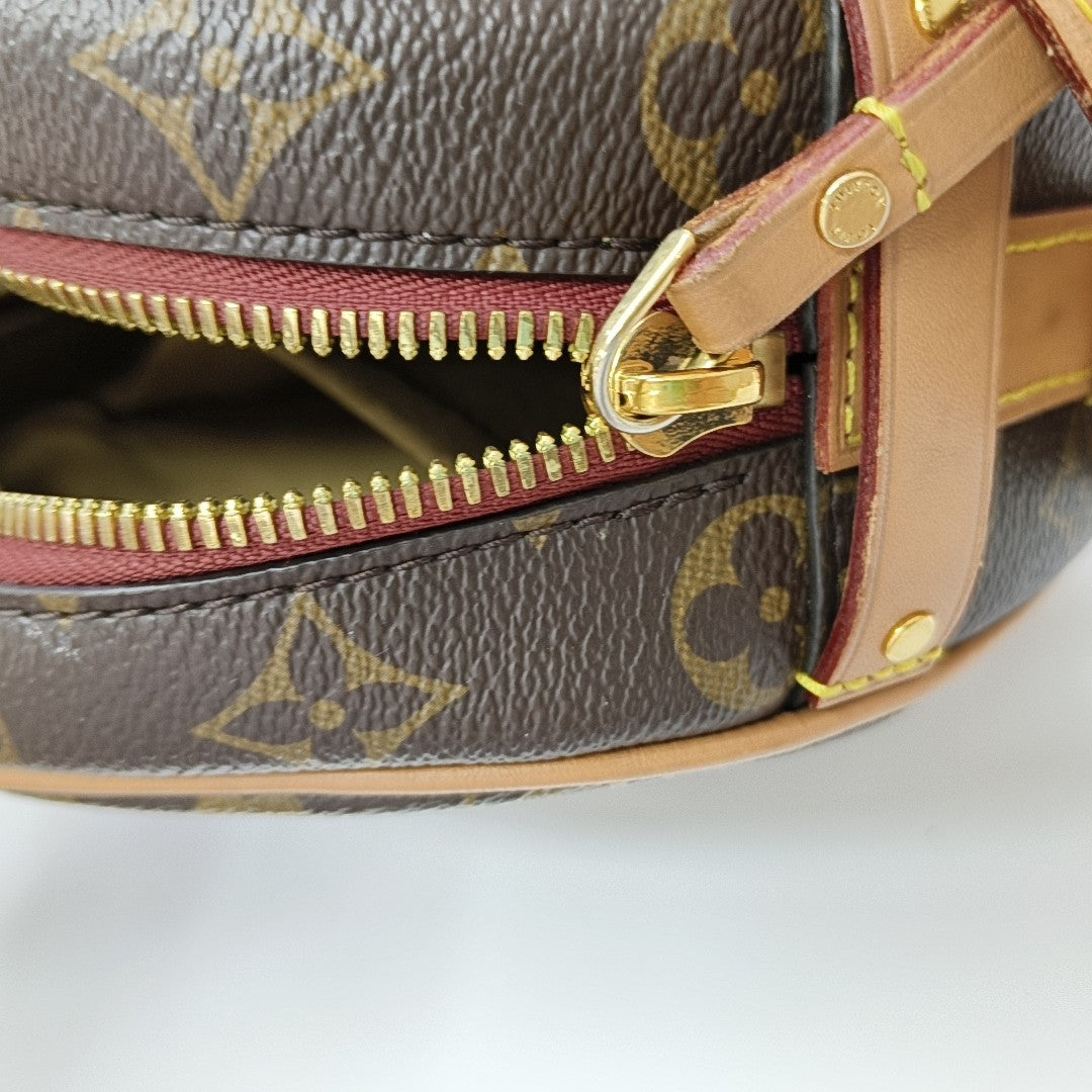 BOITE CHAPEAU PM Monogram Coated Canvas Brown