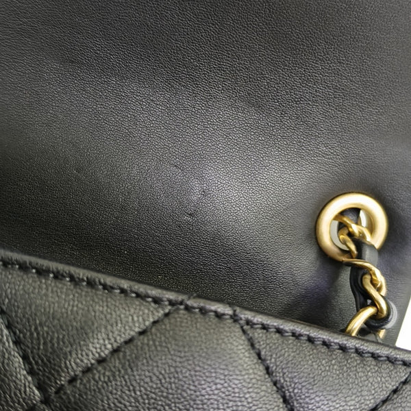IN THE LOOP Small Quilted Lambskin Black