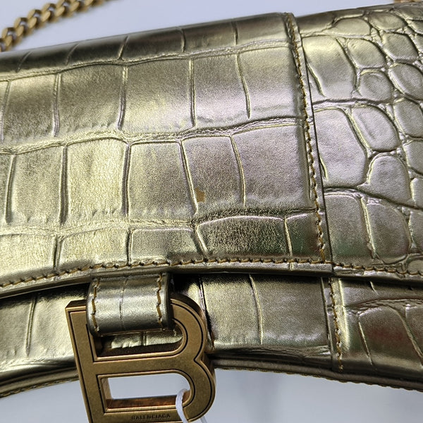Hourglass Wallet On Chain Small Calfskin Gold