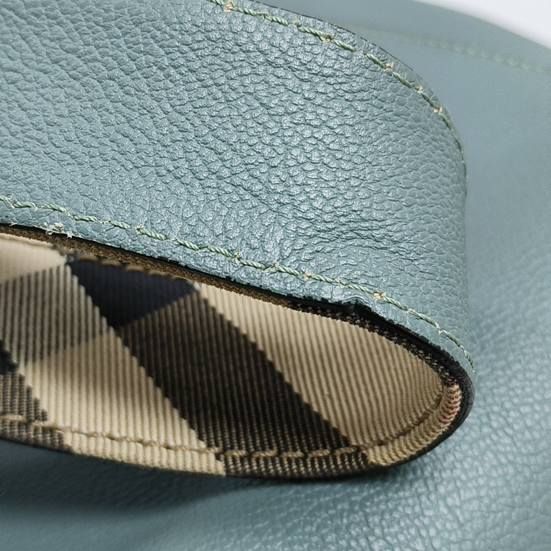 Buckle Medium Calfskin Green