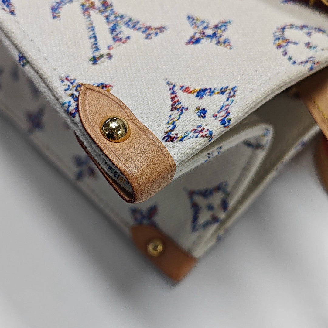 ONTHEGO MM Monogram Canvas White