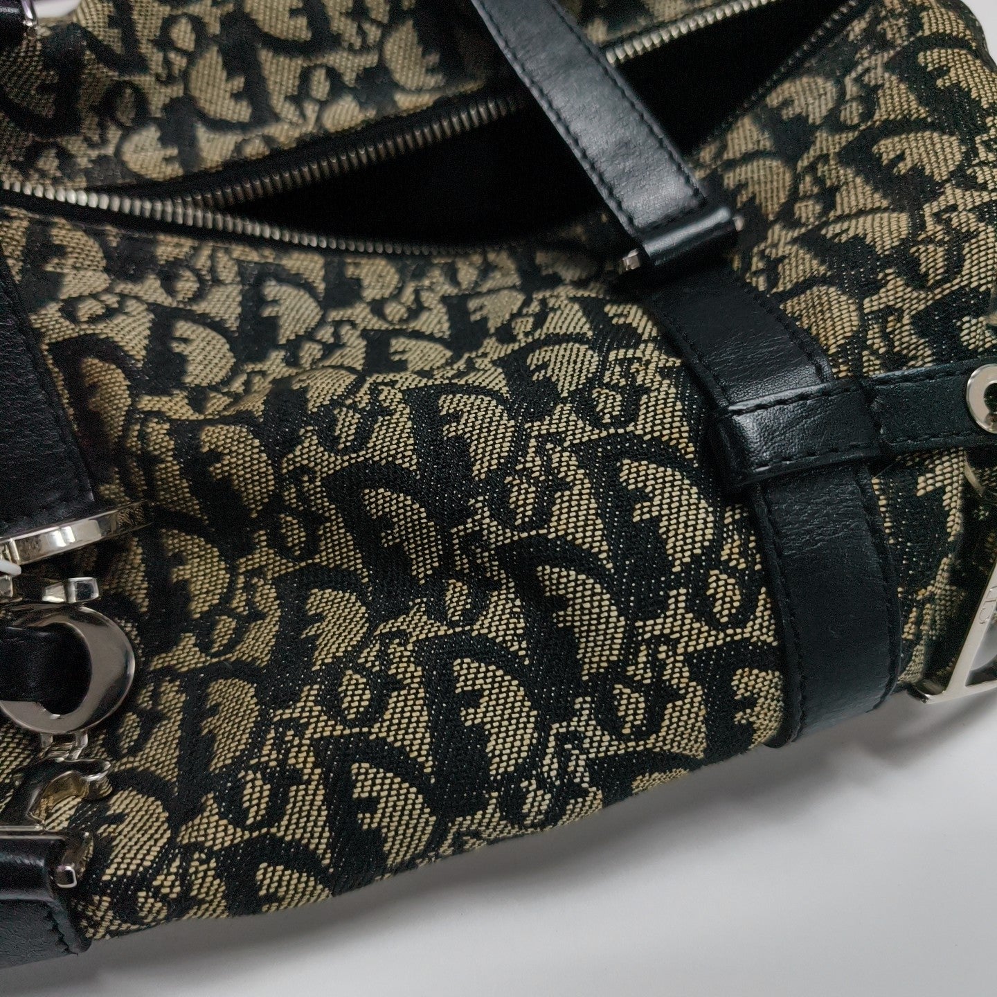 Oblique Canvas Top Handle Bag Gray
