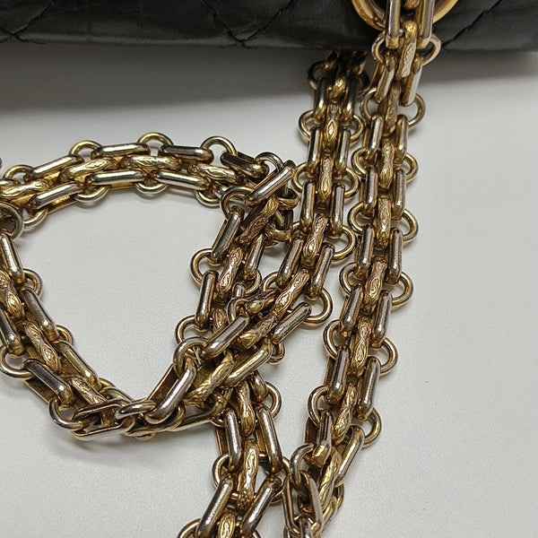 Authenticated pre-owned  2.55 227 (jumbo) Quilted Calfskin Black - Shoulder Bag at Looply