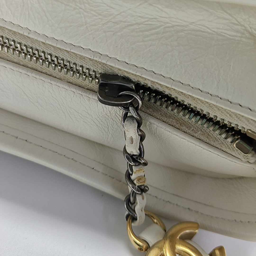 GABRIELLE Small Quilted Calfskin White