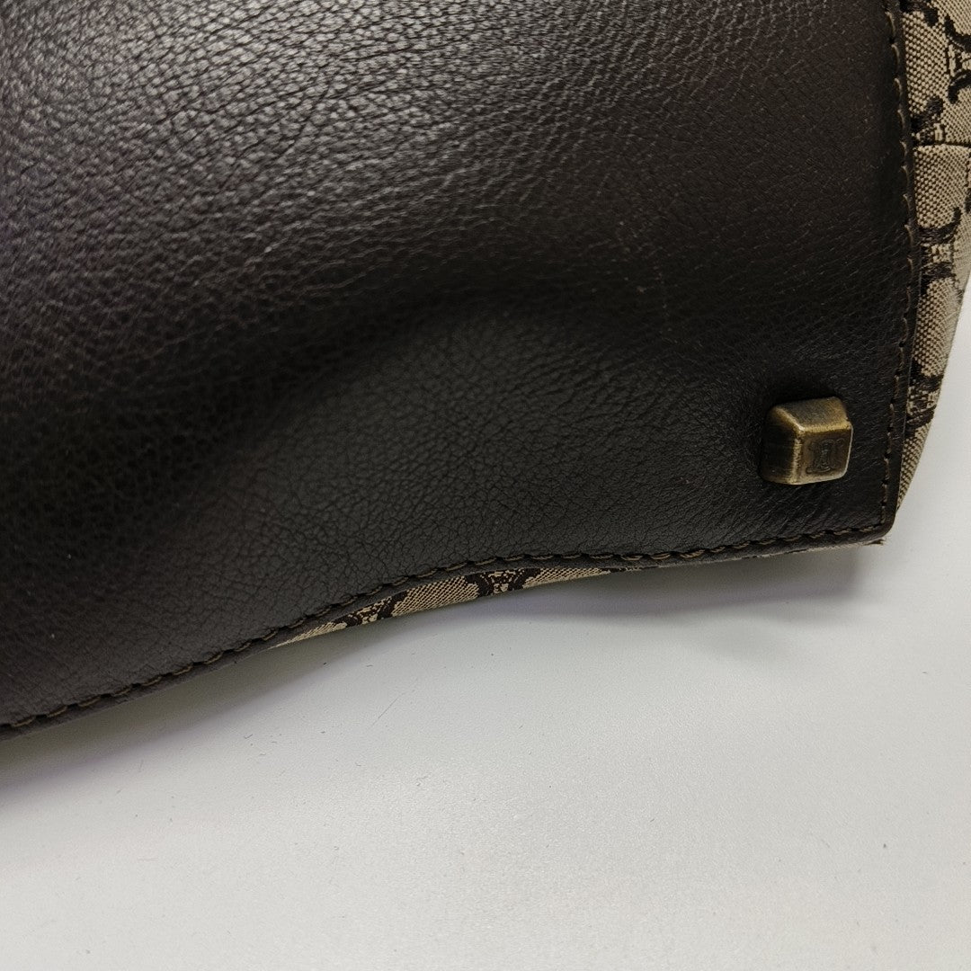 Canvas Brown