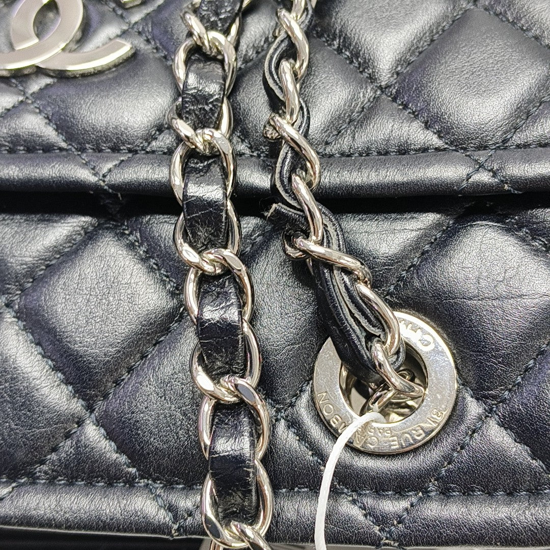 Quilted Calfskin Shoulder Bag Black