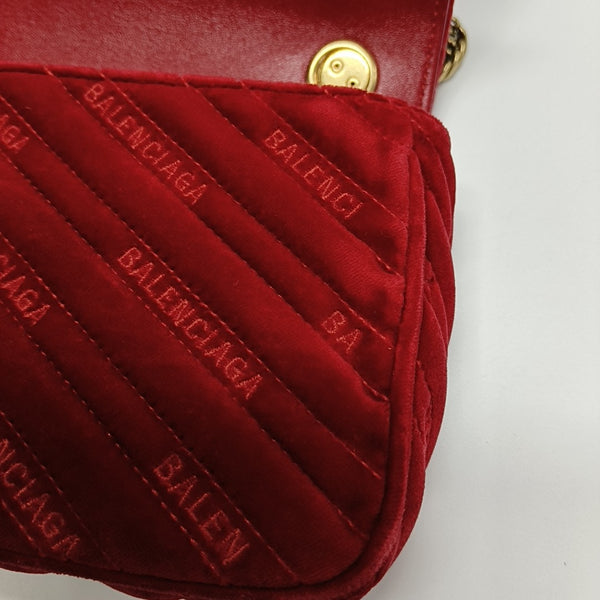 BB Velvet Red