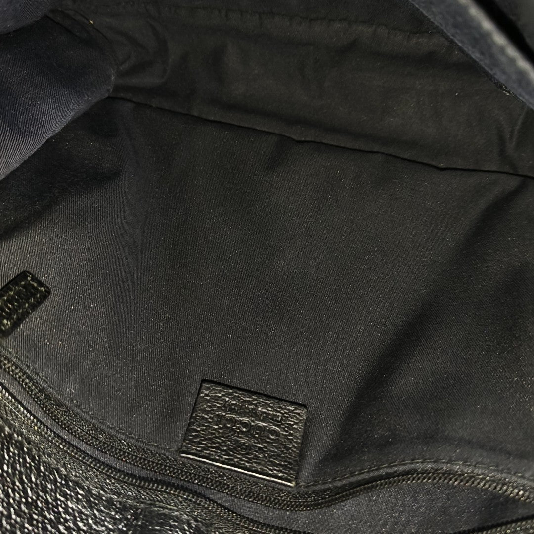 Monogram Canvas Black