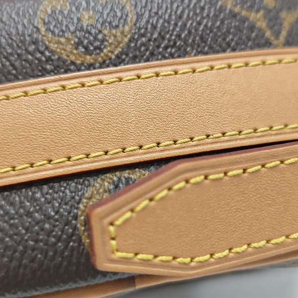 BOITE CHAPEAU PM Monogram Coated Canvas Brown