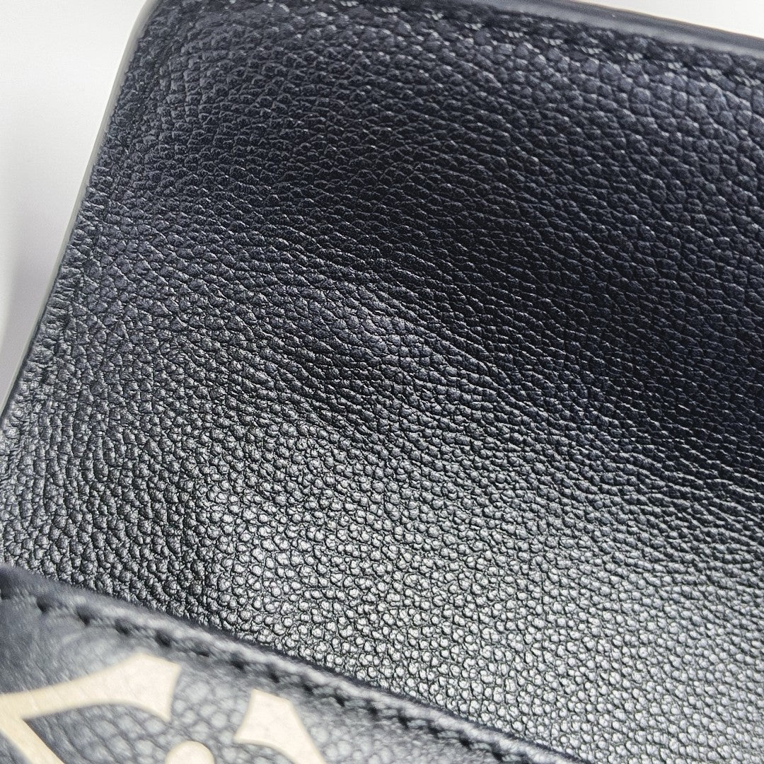 MÉTIS EAST WEST Monogram Calfskin Black