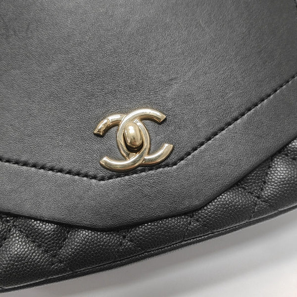 Quilted Grained Calfskin Shoulder Bag Black