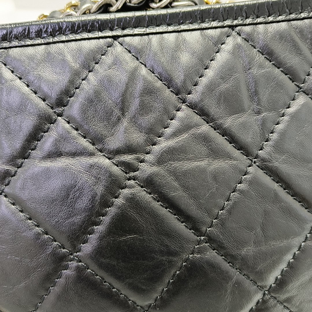 GABRIELLE New Medium Quilted Calfskin Black