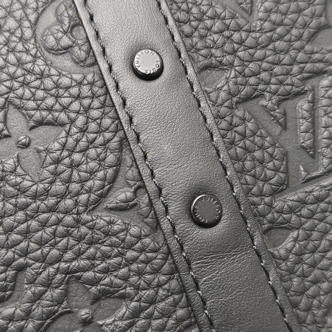 TRUNK PM Calfskin Black