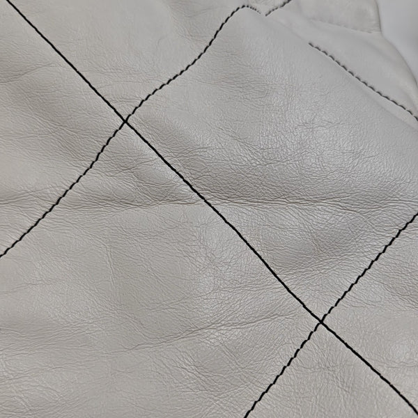 CHANEL 22 Medium Quilted Calfskin White