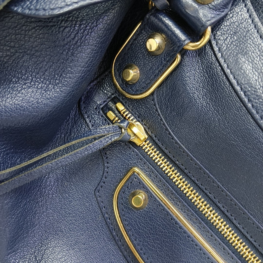 Classic Metallic Edge City Medium Lambskin Blue