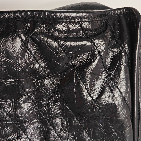 NIKI Medium Chevron Calfskin Black