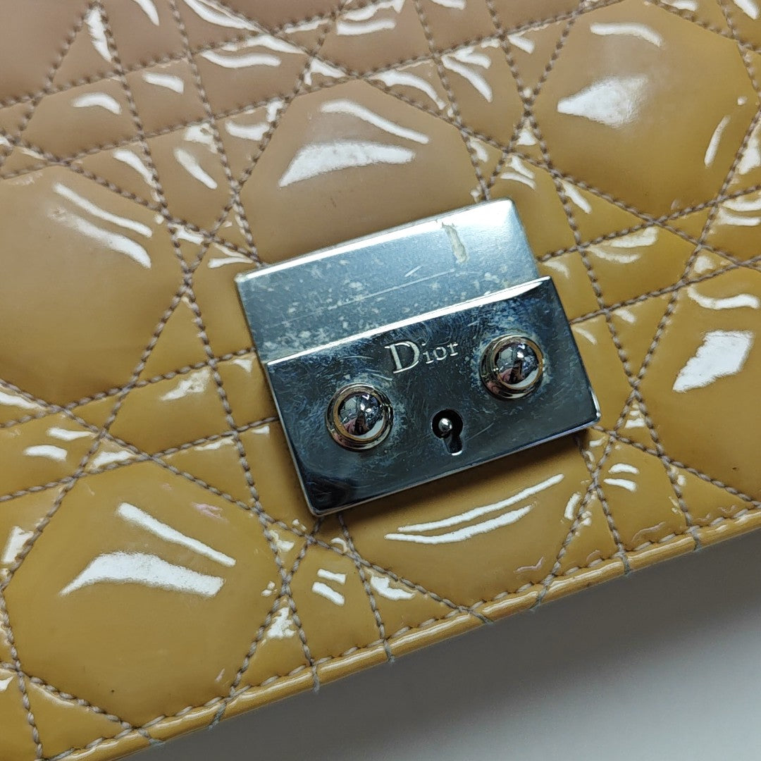 Rendez-Vous Cannage Patent Leather Yellow