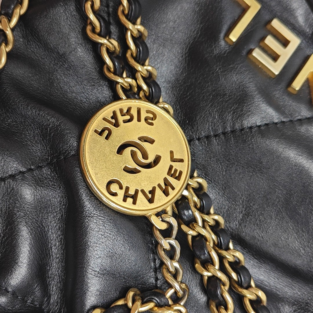 CHANEL 22 Mini Quilted Calfskin Black